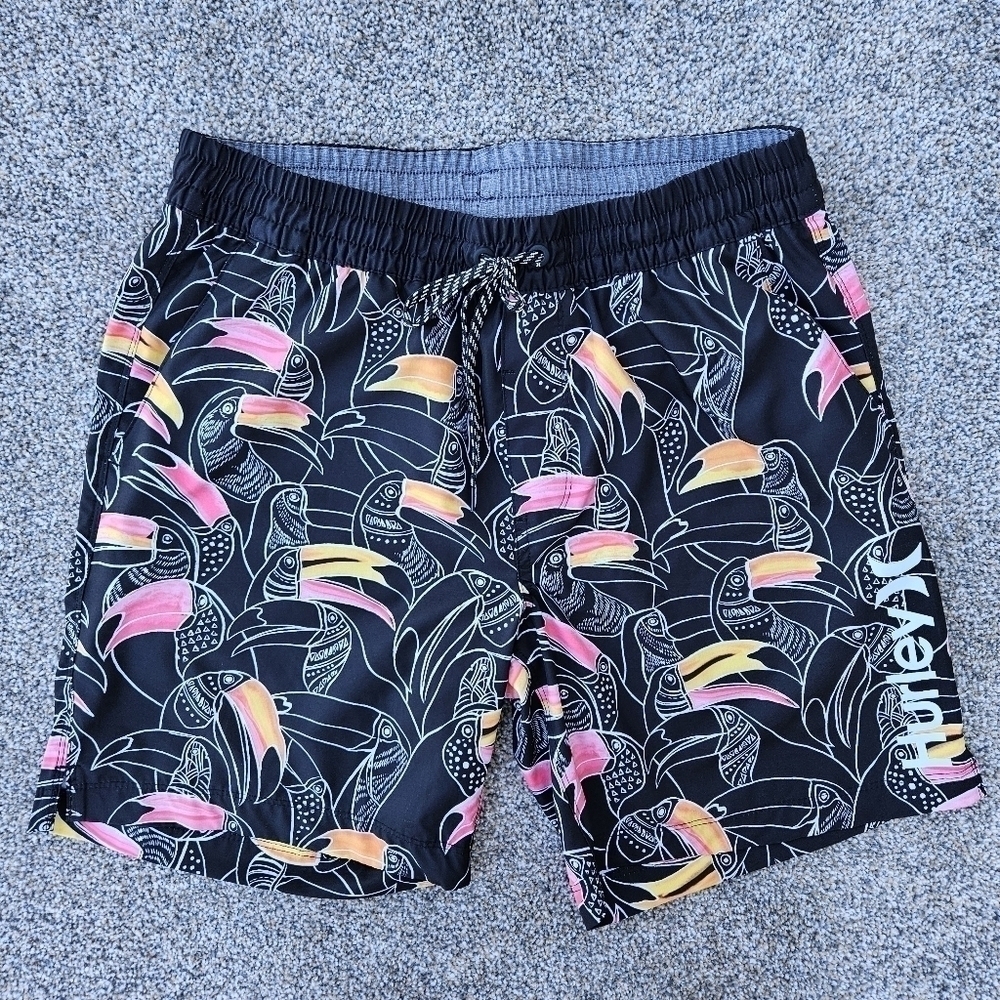 Hurley Party Pack Volley Swim Shorts Trunks Hawaiian Tropical Casual Mens Medium